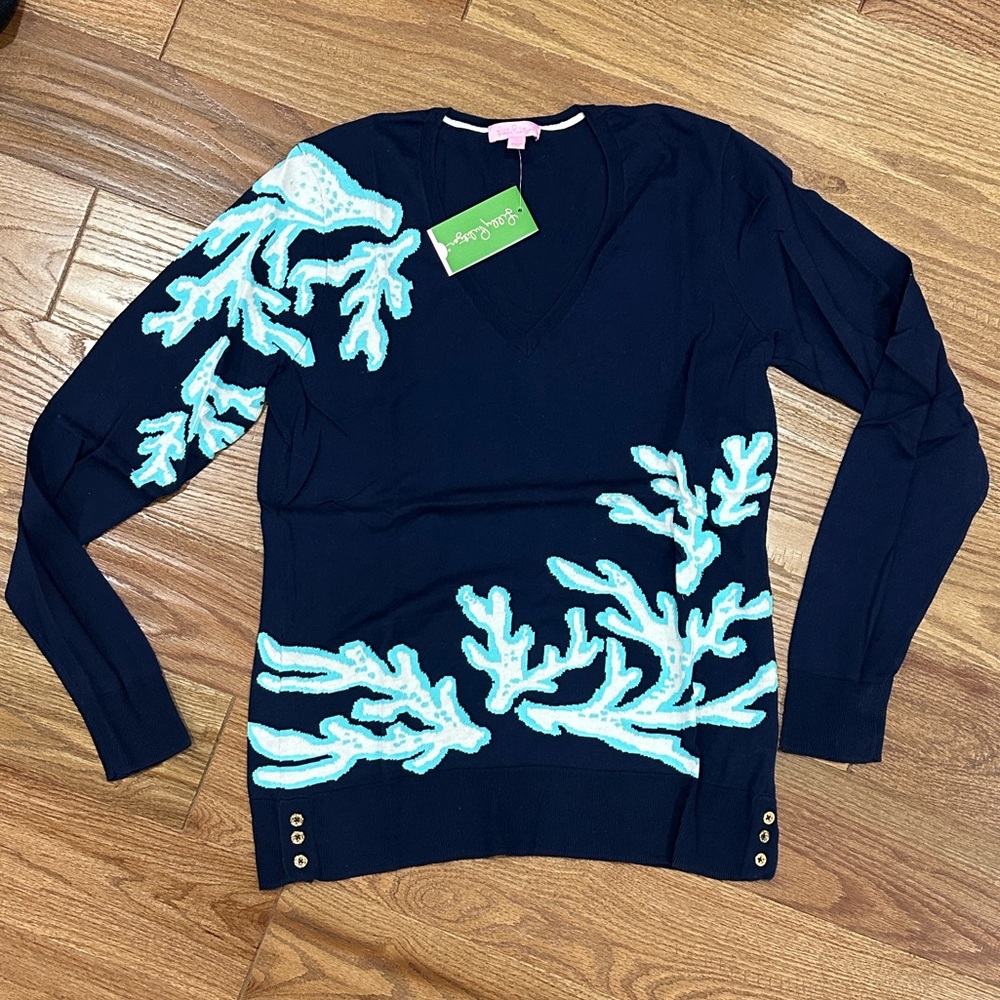 Lilly Pulitzer Navy Sweater with Aqua Coral Accents XL